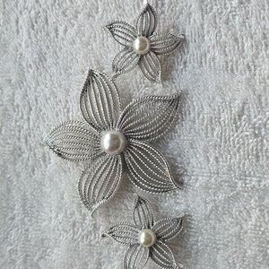 Vintage Sarah Coventry Faux Pearl Moonflower Brooch & Clip On Earrings Set